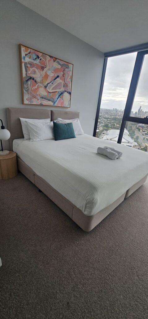 Do Airbnb Cleaners Provide Linen in Gold Coast? - Blue On Time Cleaning Service