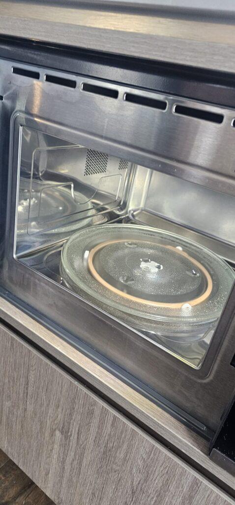 What Is Included in a Deep Cleaning Service in Gold Coast? - Blue On Time Cleaning Service