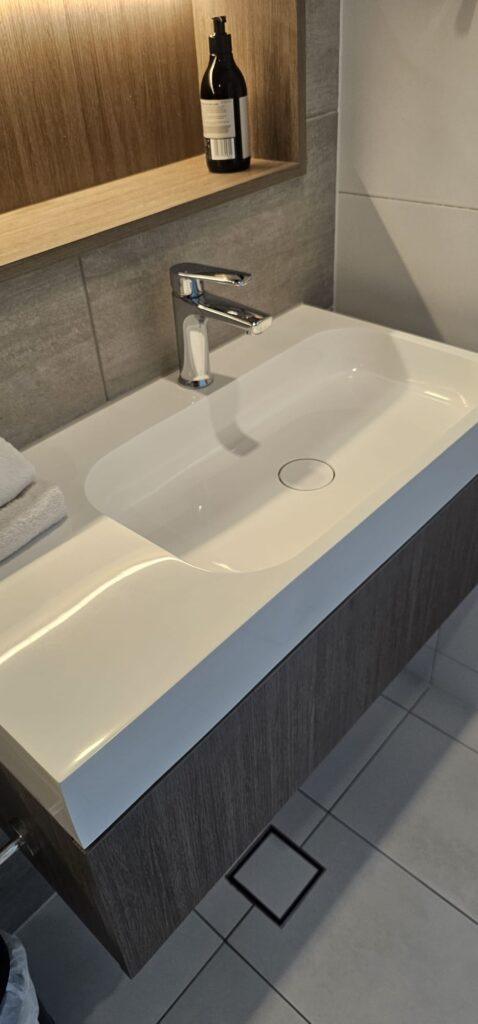 How Much Does Deep Cleaning Cost in Surfers Paradise? (Gold Coast Pricing Guide) - Blue On Time Cleaning Service
