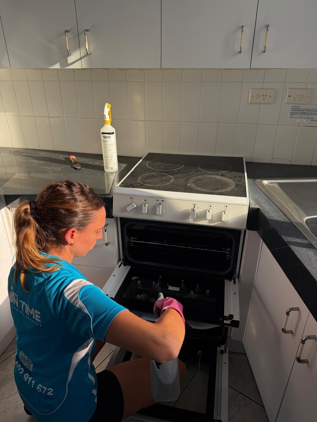 Blue On Time cleaner deep cleaning oven door glass in Surfers Paradise